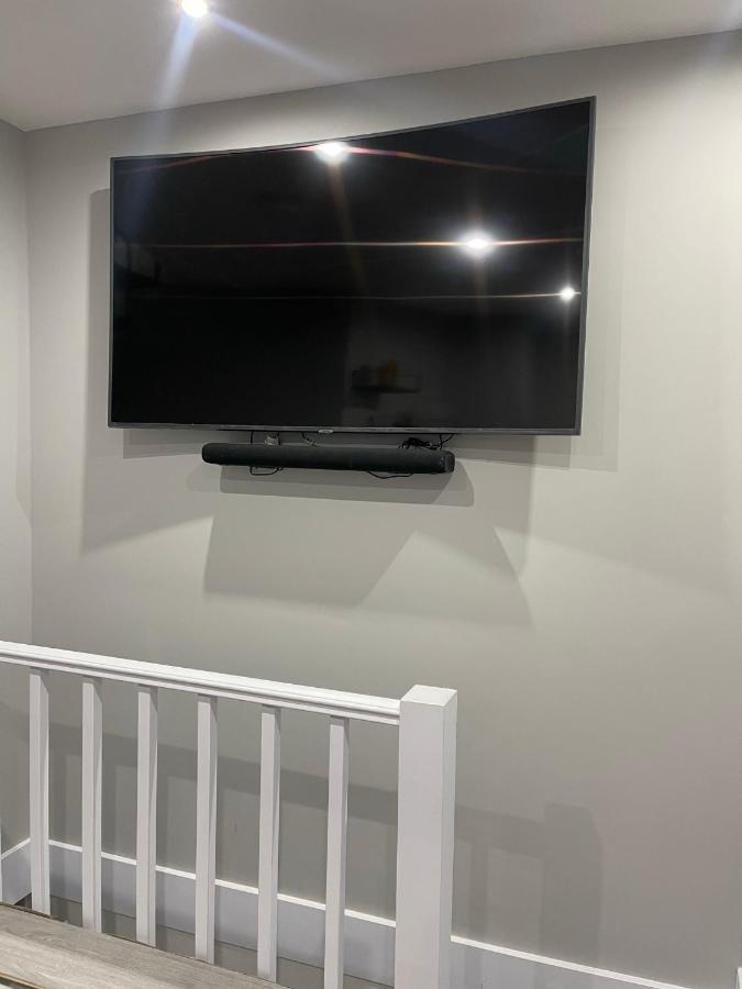 Unique Duplex Apartment Free Parking Free Wi-Fi 6 Minutes From Leeds City Centre 외부 사진