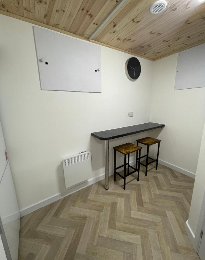Unique Duplex Apartment Free Parking Free Wi-Fi 6 Minutes From Leeds City Centre 외부 사진