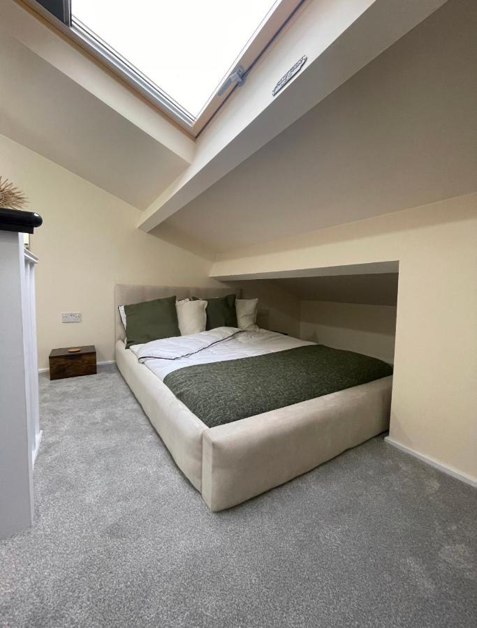 Unique Duplex Apartment Free Parking Free Wi-Fi 6 Minutes From Leeds City Centre 외부 사진